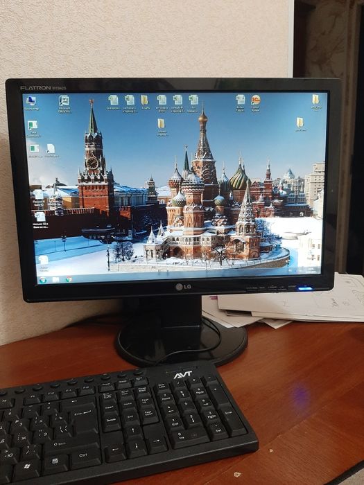 Монитор  в отличном состоянии