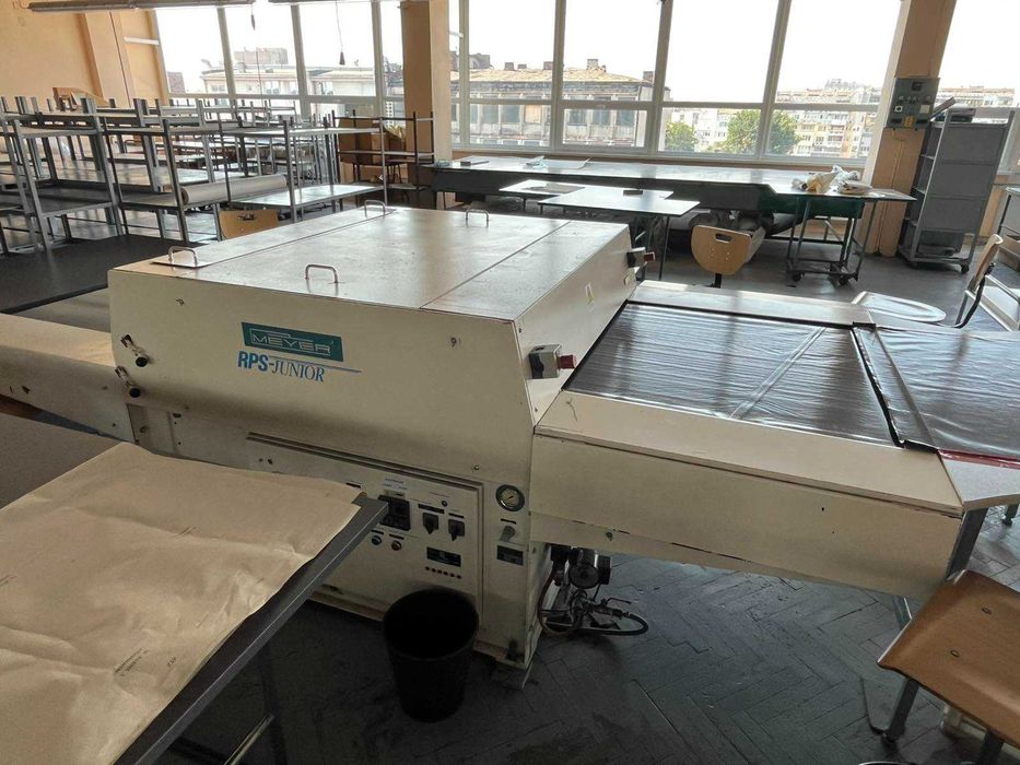 Продавам обурдване от шивашки завод (Шевни машини, кроене, гладене)