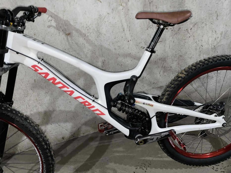 Рамка Santa Cruz V10