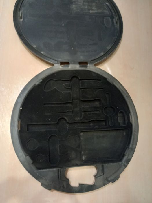 На Мерседес под инструмент