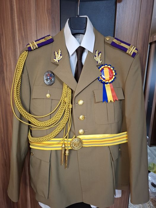 Costum militar Exceptiol Unic de Colonel Logistică