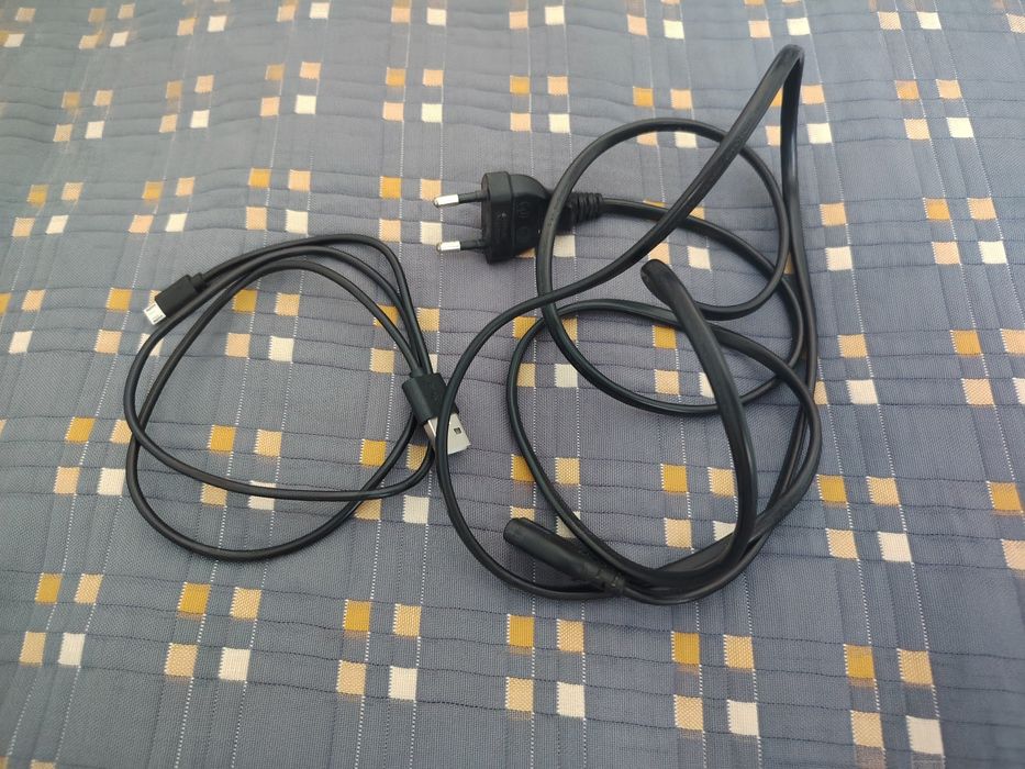 Продам PS4/850gb + игры