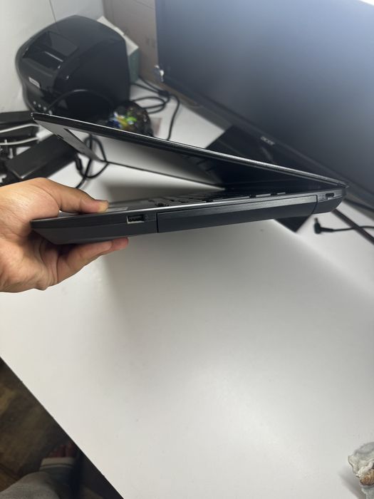 Asus ZX53V Gaming notebooki sotiladi