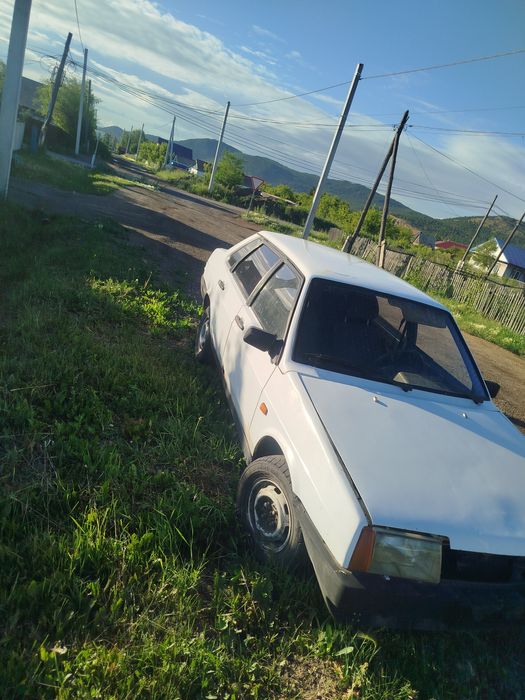 Продам ваз 21099 на разбор