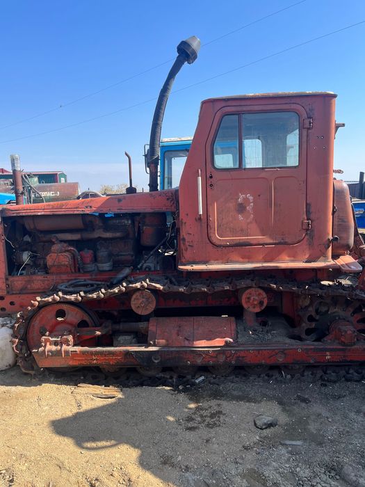 Продам трактор Алтай Т4