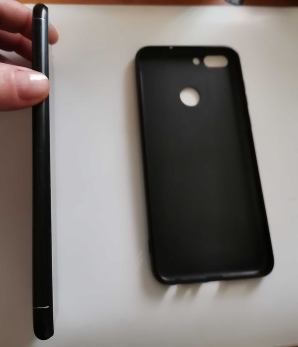 HUAWEI P Smart, Model FIG - LX1, *Impecabil **, + Husă Silicon Negru