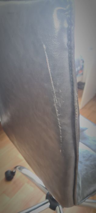 Компьютерный (офисный) стул