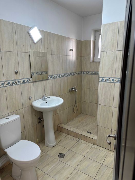 Vila de inchiriat P+1 Dobroesti