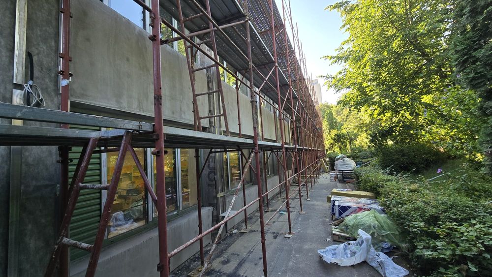 Inchiriez schela metalica