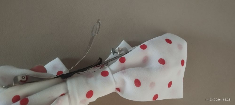 Заколка бант в горошек