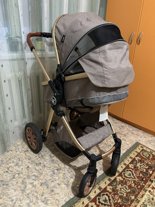 Продам каляску в хоршем состояний