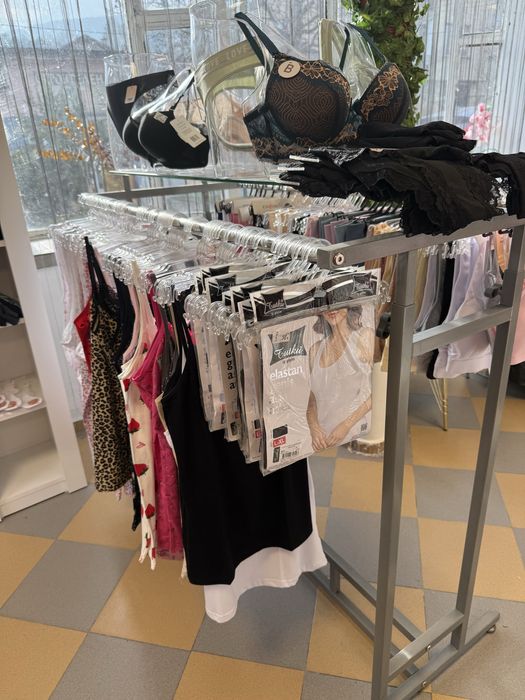 Щендер - 200лв , метален, отгоре стъклен