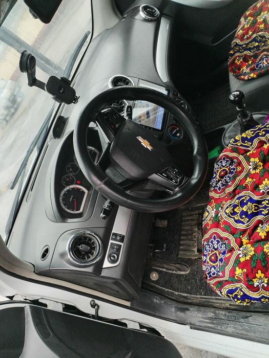 Faqat nahtga sotiladi pul zarur