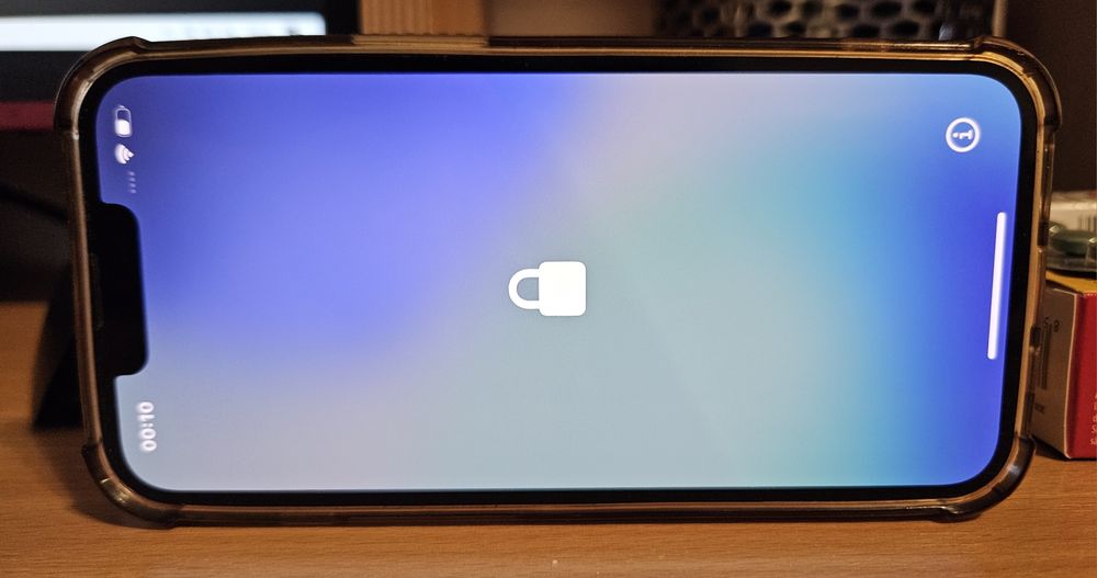 Vand iphone 13 pentru piese