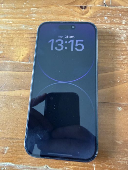 Iphone 14 pro 256 baterie 100%