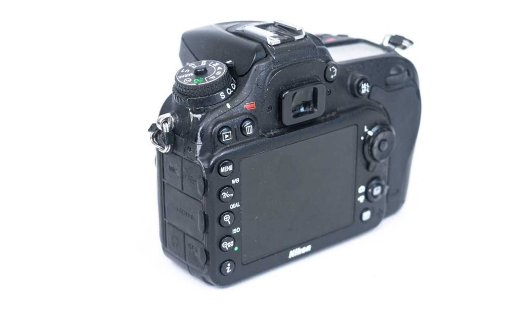 Nikon D7100 - BODY - DSLR