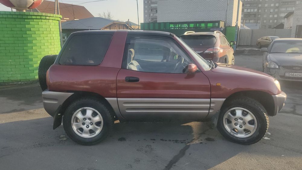 Продам RAV4 первое поколение