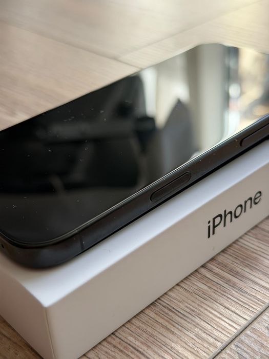 Iphone 16 PRO, 128gb, bat.88% - negru