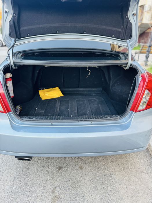 2013-yil delfin rang Lasetti 1.6 avtomat (Mers salon)