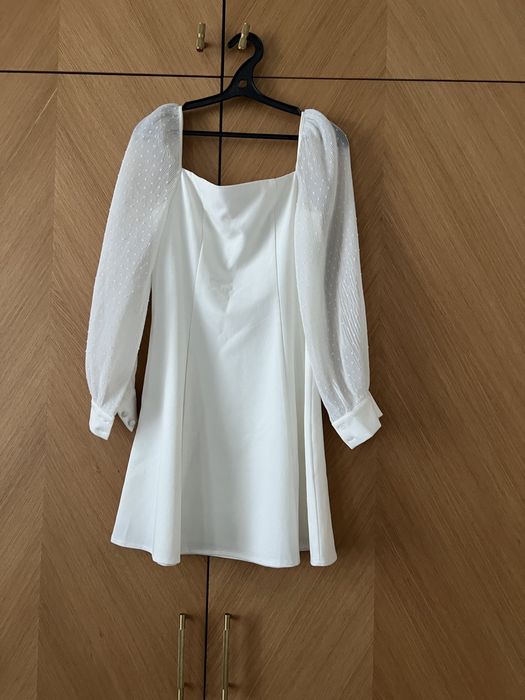 Нежное летнее платье в белом цвете