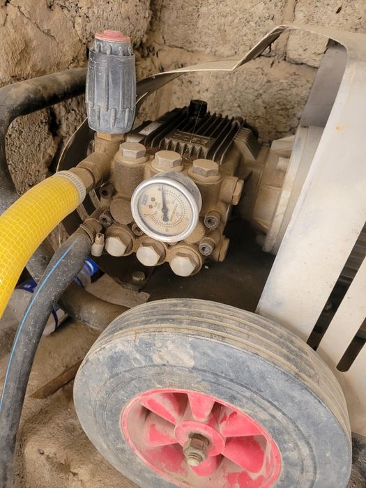 Качер сотилади яхши холатта