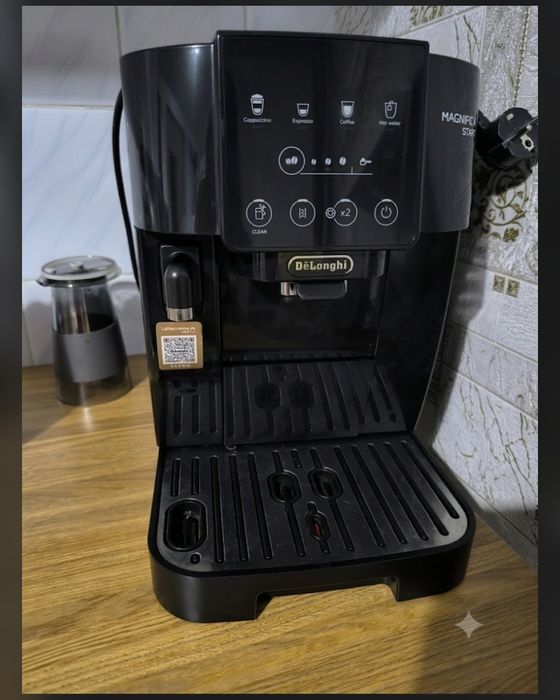 Кофемашина -Delonghi