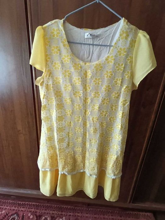 Отдаю платья бесплатно