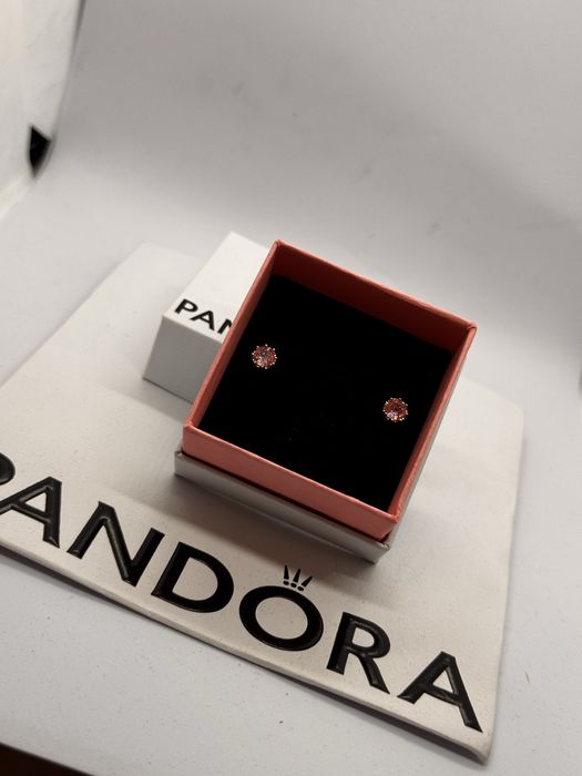 Пандора обеци Pandora