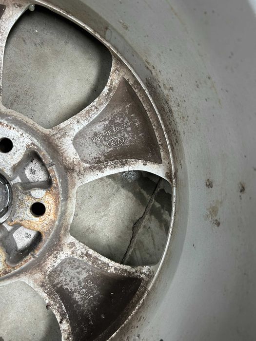 ГУМИ и ДЖАНТА за Kia Sorento 235/65/17