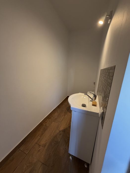 Casă de închiriat, zonă centrală Popești Leordeni, ideal pentru firmă, clinică sau locuit