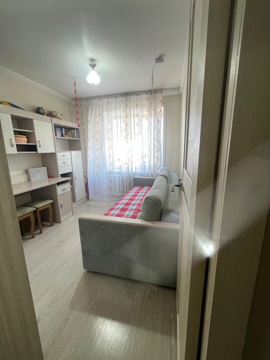 Продам 4х комнатную квартиру