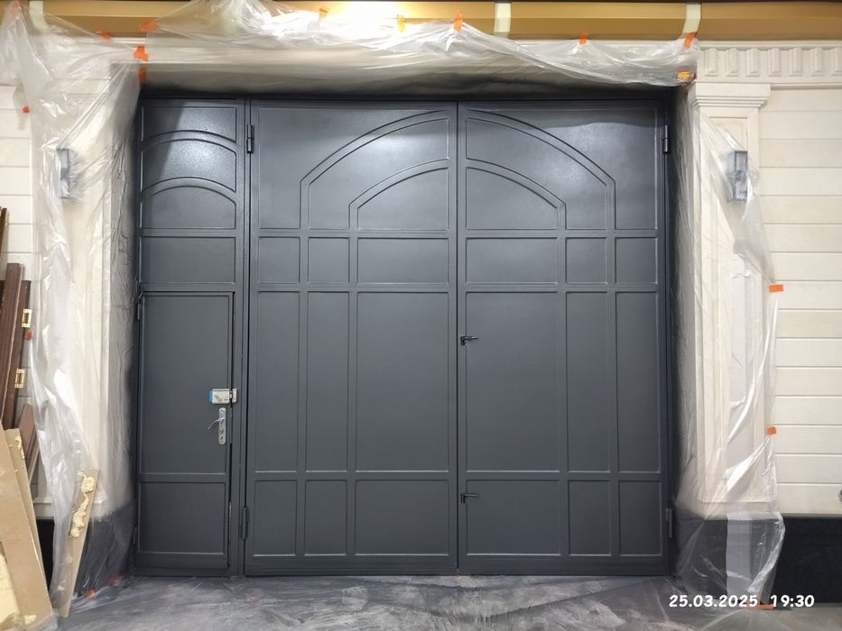 Покраска ворот и решёток