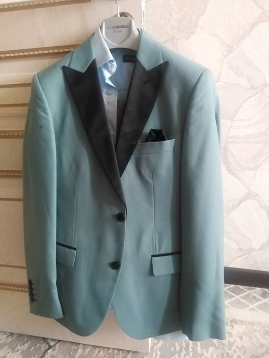 Продам костюм турецкий