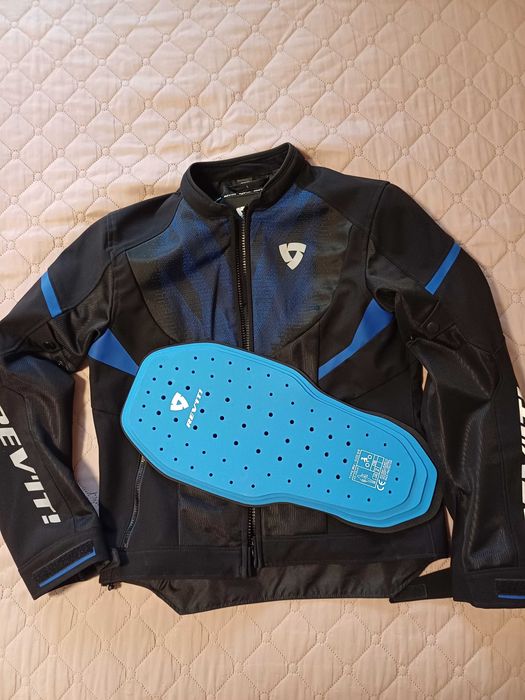 Лятно мотояке REVIT Hyperspeed 2 GT AIR + протектор Seesoft RV за гръб