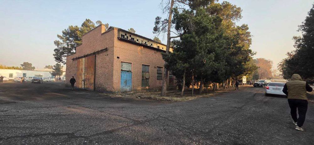 Noturar joy sotiladi