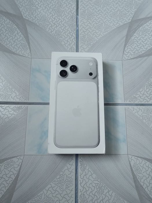 iPhone 17 Pro Max 512GB sigilat