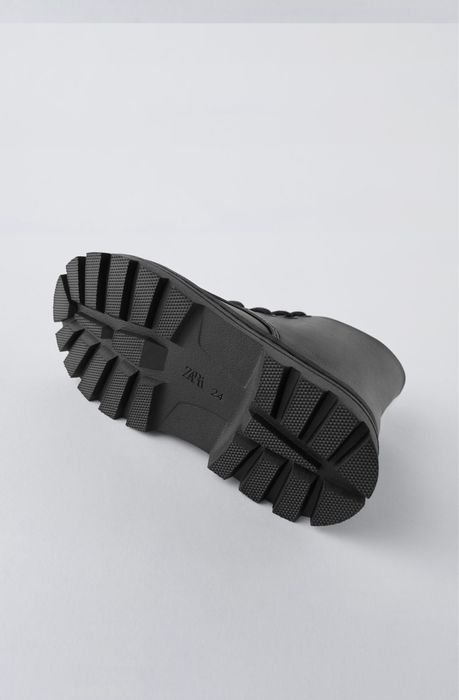 Новые ботинки зара 25 размер