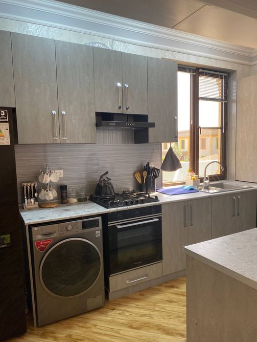 Квартира варенду 3 ком Манресса  2 этаж