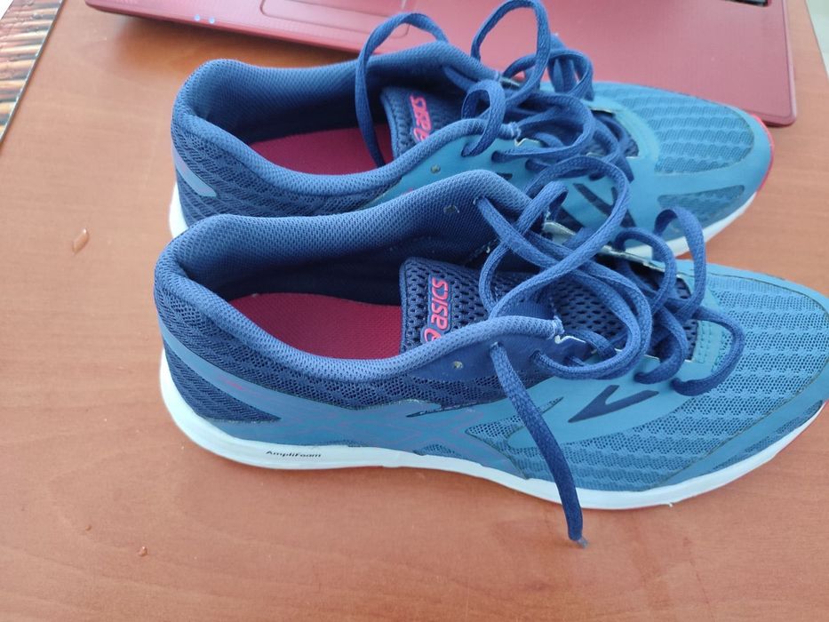 Дамски маратонки ASICS