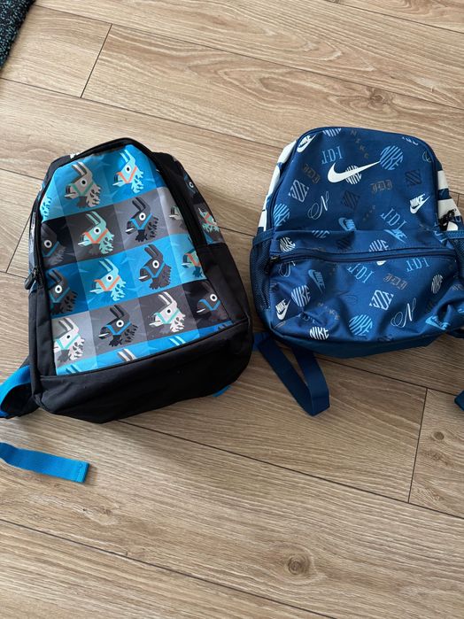 Vand ghiozdan Fortnite sau Nike