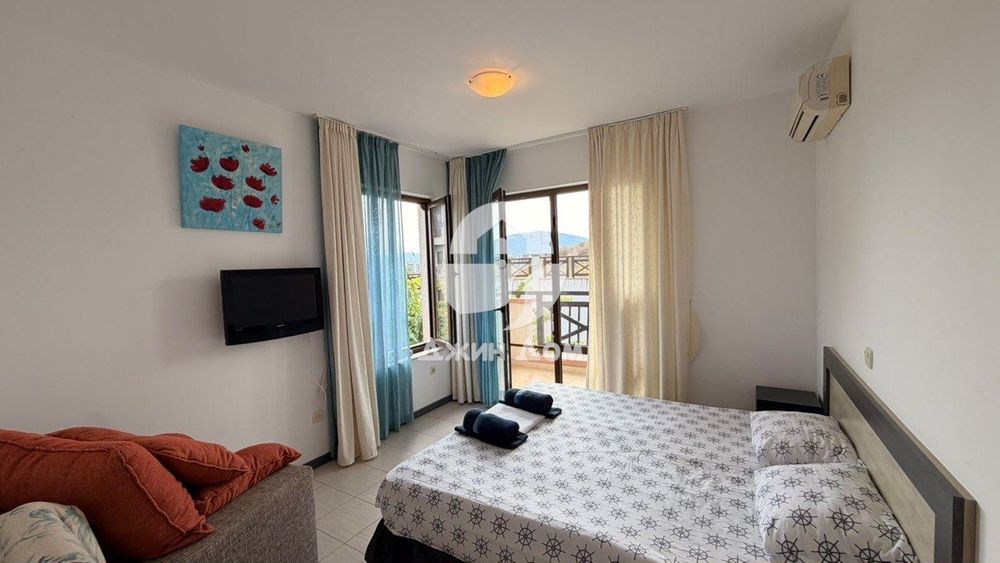 Продава се Двустаен апартамент в Черноморец - 70 кв.м за 2029 €/кв.м - Снимка #8