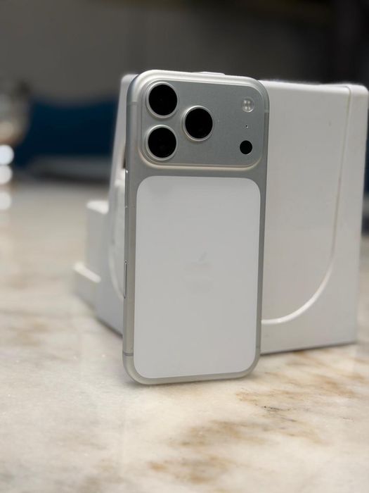 17 Pro  новый телефон