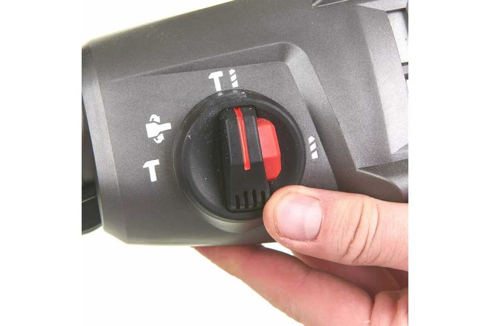 Перфоратор Milwaukee PH 26 T