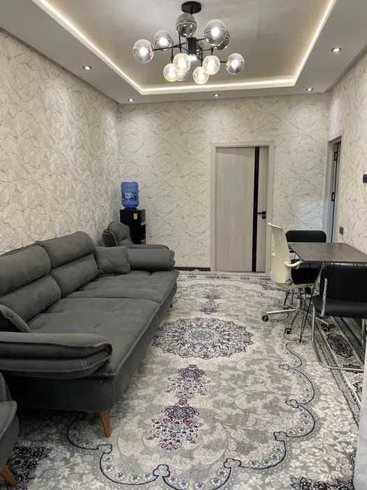 Сдаётся квартира ор-р Массив Ялангач 2/1/4 на Мирзо Улугбекский