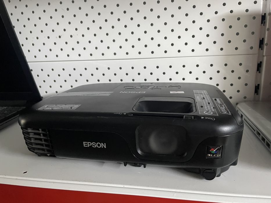 Продам проектор Epson