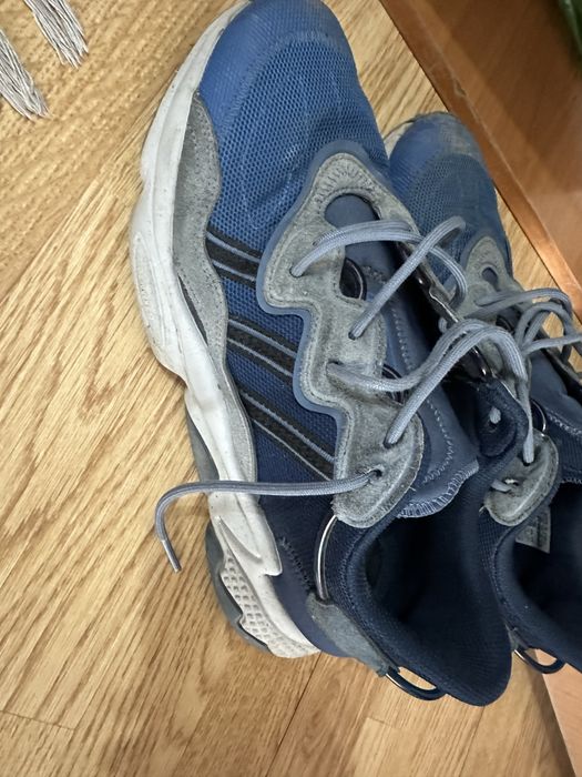 Кроссовки адидас