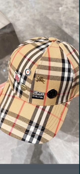 Șapcă Burberry, model 2026, 8 modele