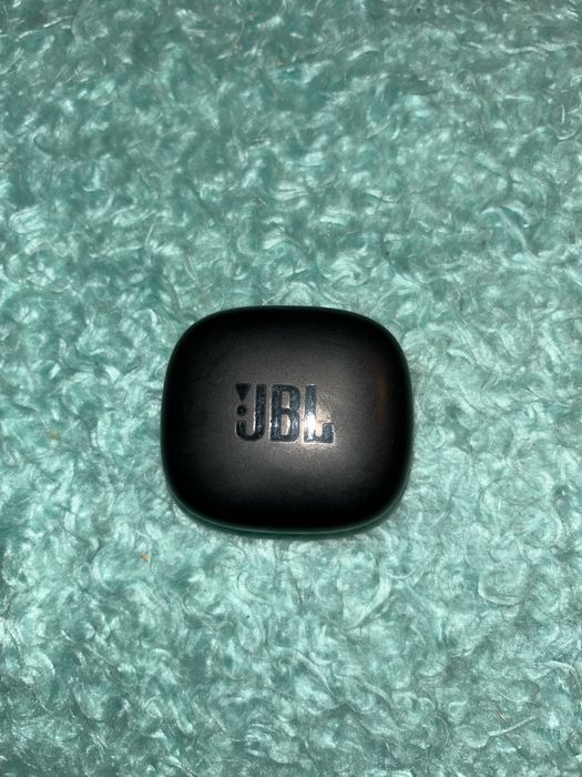 Vand  casti JBL VIBE 300