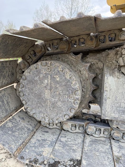 De vânzare Komatsu PC240-LC