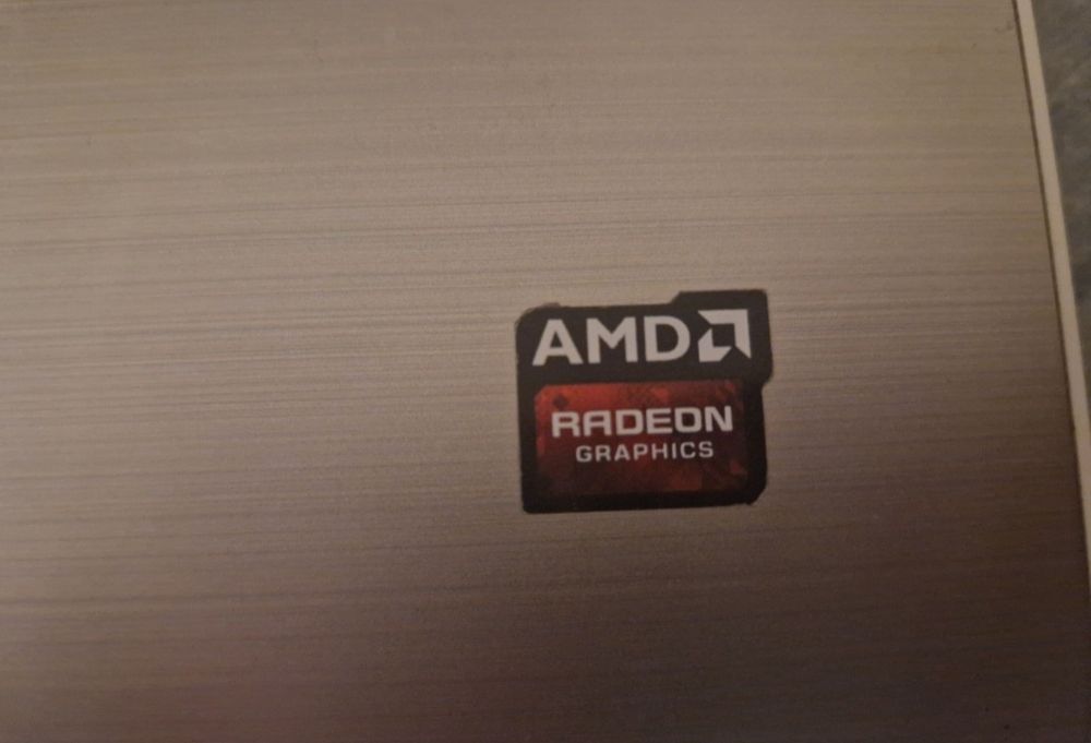 Laptop HP Pavilion AMD A8 / 4GB RAM / 500GB HDD